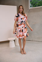 Load image into Gallery viewer, Donna Orange/Pink/Beige Abstract Frill Dress