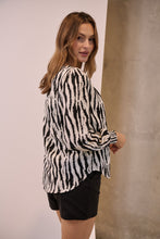 Load image into Gallery viewer, Rue Black/White Long Sleeve Satin Top
