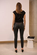 Load image into Gallery viewer, High Waist Black Wax Ribbed Patched Knee Pant