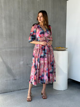 Load image into Gallery viewer, Posey Pink/Blue Print Belted Long Sleeve Midi Dress