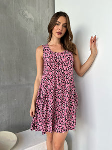Vale Black/Pink Daisy Print Shift Dress