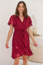 Load image into Gallery viewer, Zahara Chiffon Plum Red Cross Over Tie Waist Evening Dress