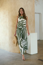 Load image into Gallery viewer, Deja Green/White BOLD Print Pants - Part of a set