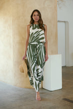 Load image into Gallery viewer, Deja Green/White BOLD Print Pants - Part of a set