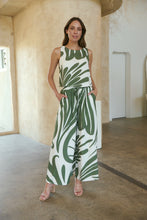 Load image into Gallery viewer, Deja Green/White BOLD Print Pants - Part of a set