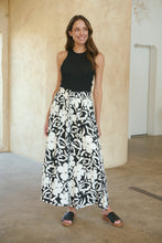 Load image into Gallery viewer, Evie White/Black Floral Print Drawstring Pants