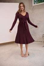 Load image into Gallery viewer, Parker Burgundy Long Sleeve Pleated Knit Midi Dress