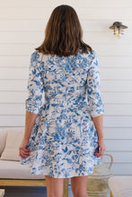 Load image into Gallery viewer, Romona 3/4 Sleeve White/Blue Palm Print Collared Dress