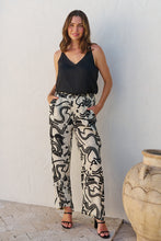 Load image into Gallery viewer, Jazzlyn Black/White Print Wide Leg Pant