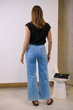 Load image into Gallery viewer, Chambray Denim Wide Leg Pocket Front Mum Jeans