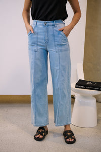 Light Wash Square Pocket Denim Wide Leg Mum Jeans