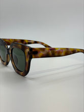 Load image into Gallery viewer, Layla Brown Tortoiseshell Sunglasses