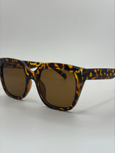 Load image into Gallery viewer, Ezra Brown Tort Sunglasses