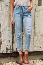 Load image into Gallery viewer, Cassidy Torn Light Wash Jeans