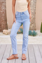 Load image into Gallery viewer, Mary Light Blue Straight Cut Stretch Denim Jeans