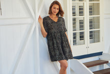 Load image into Gallery viewer, Regina Button Front Black Speckled Print Smock Dress